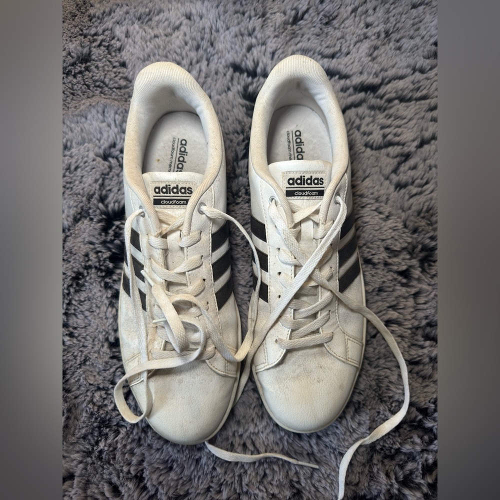 Men’s Adidas sneakers